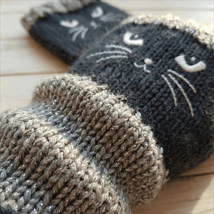 ❄️😻 Ujjatlan kesztyű macskás hímzéssel – meleg és stílusos télre ❄️