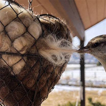 🦜Kézzel készített szív, madaraknak szánt építőanyaggal töltve