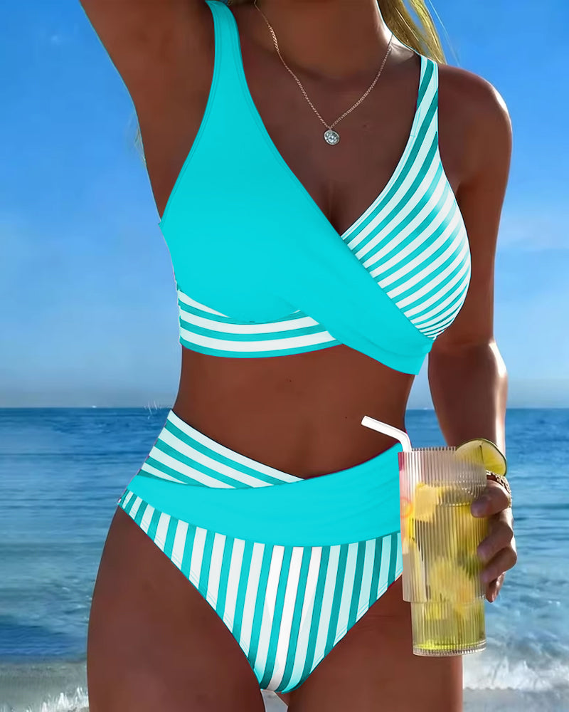 Keresztcsíkos mintás bikini