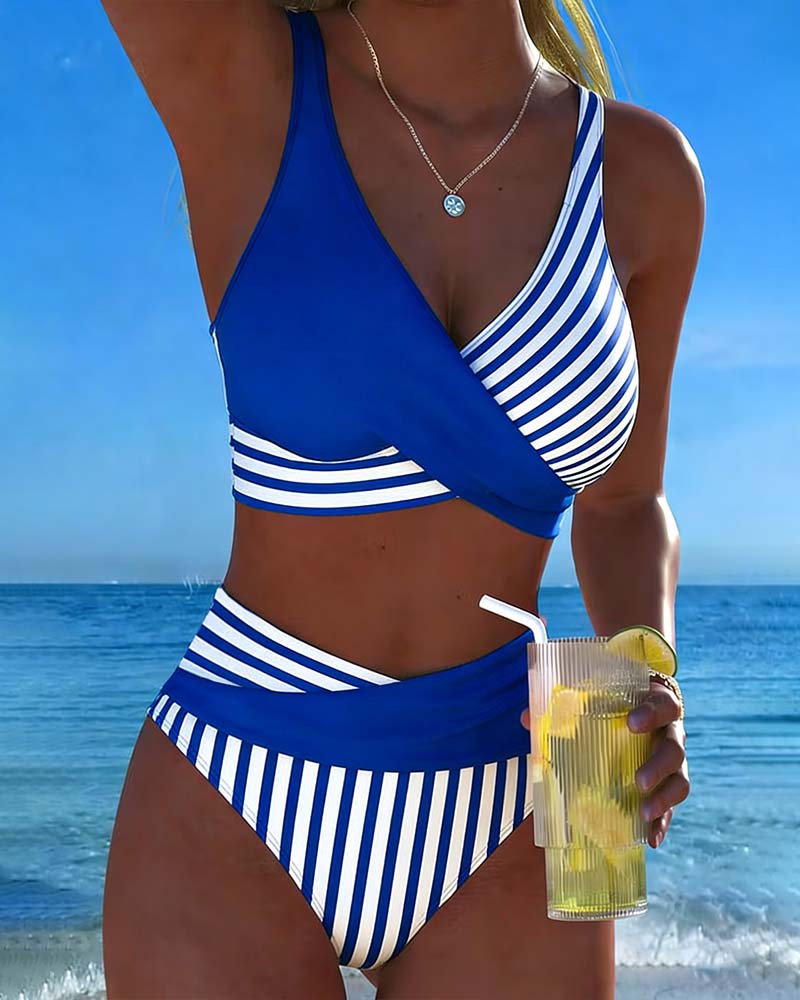 Keresztcsíkos mintás bikini