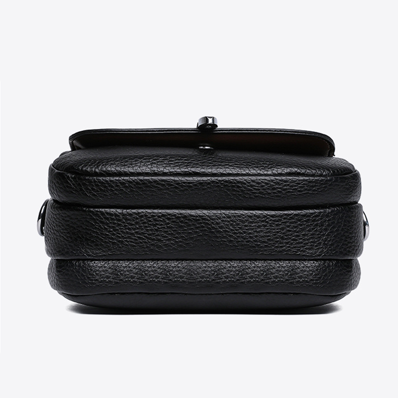Könnyű, egyszínű női crossbody táska